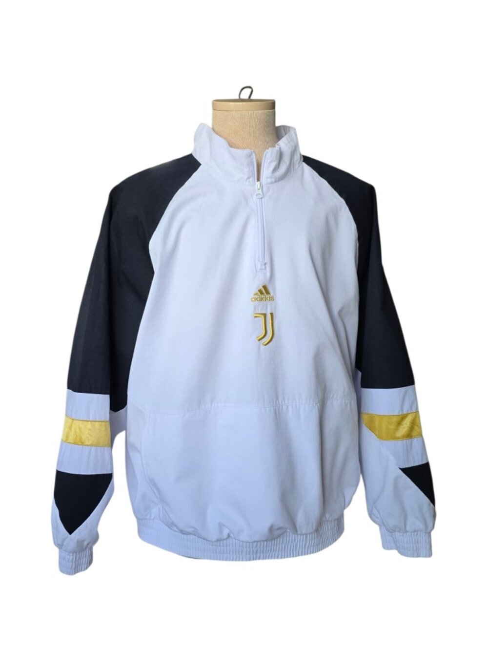 RETRO ADIDAS JUVENTUS TRAINING JACKET XL